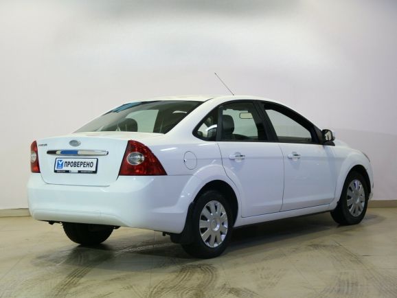 Ford Focus, 1.6 л, МТ, 2010 фото 4