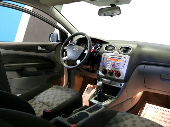 Ford Focus, 1.6 л, МТ, 2010 фото 7