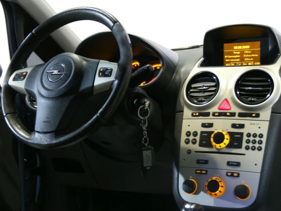 Opel Corsa, 1.4 л, АТ, 2009 фото 1