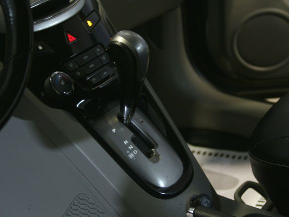 Chevrolet Orlando, 2.0 л, АТ, 2013 фото 2