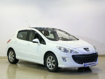 Peugeot 308, 1.6 л, АКПП, 2010 фото 5