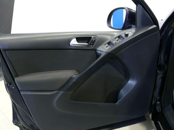 Volkswagen Tiguan, 2.0 л, АТ, 2014 фото 2