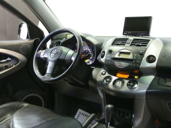 Toyota RAV4, 2.0 л, АКПП, 2006 фото 2