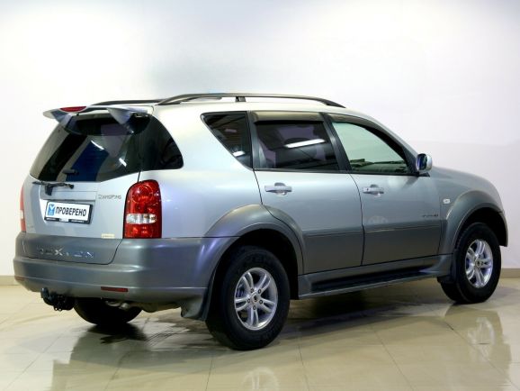 SsangYong Rexton, 2.7 л, МТ, 2011 фото 4