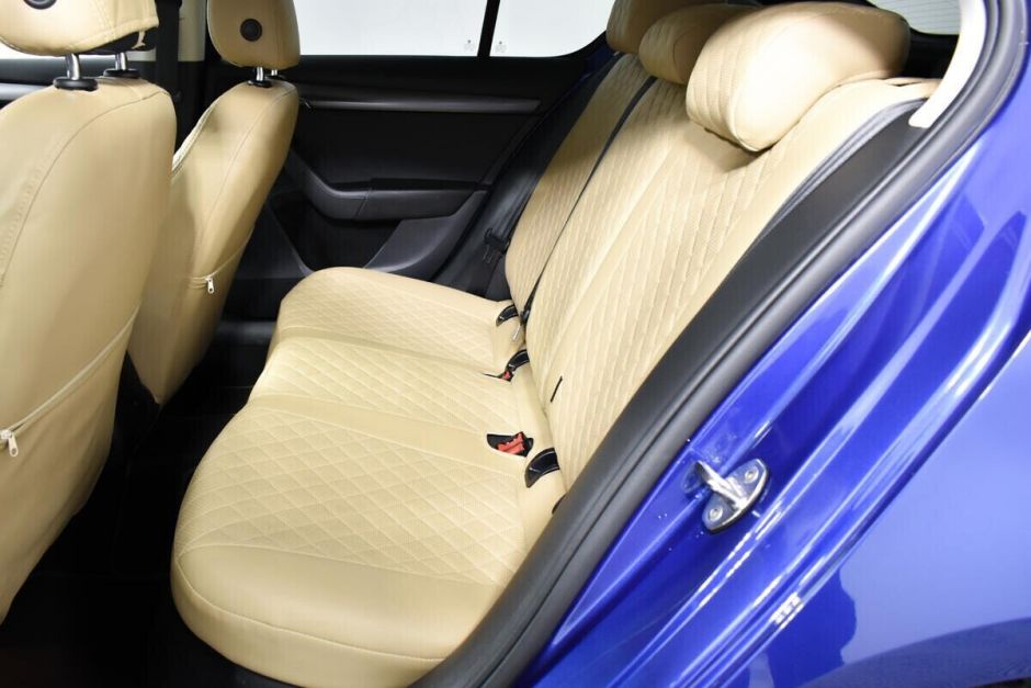 Skoda Octavia Импорт, 1.5 л, Робот, 2019 фото 1