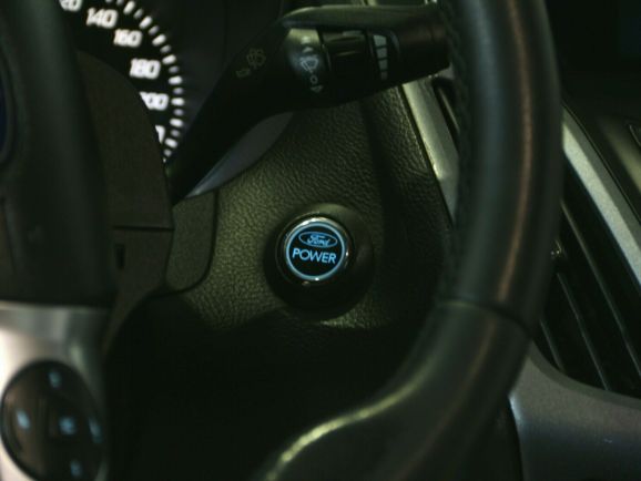 Ford Focus, 2.0 л, МТ, 2013 фото 1