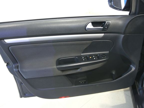 Volkswagen Jetta, 1.6 л, Робот, 2009 фото 1