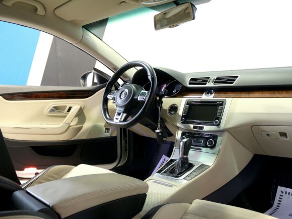 Volkswagen Passat CC, 1.8 л, Робот, 2009 фото 7