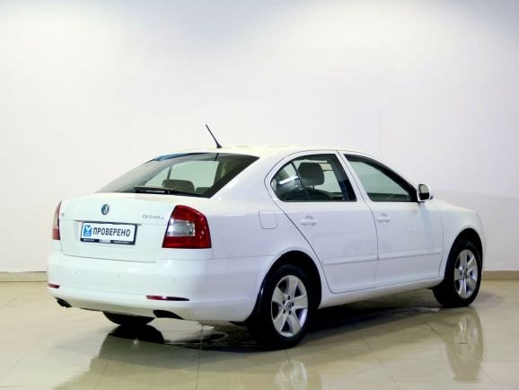 Skoda Octavia, 1.8 л, Робот, 2012 фото 6