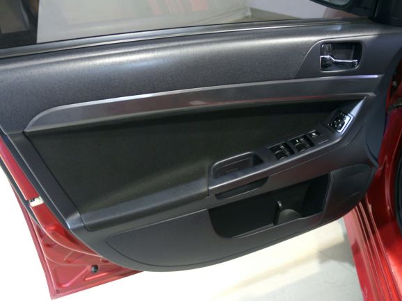 Mitsubishi Lancer, 2.0 л, Вариатор, 2010 фото 1