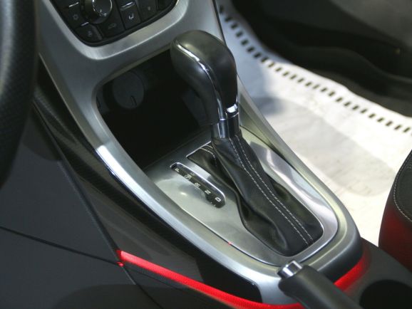 Opel Astra, 1.4 л, АТ, 2014 фото 1