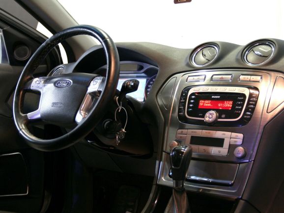 Ford Mondeo Trend, 2.0 л, АТ, 2009 фото 7