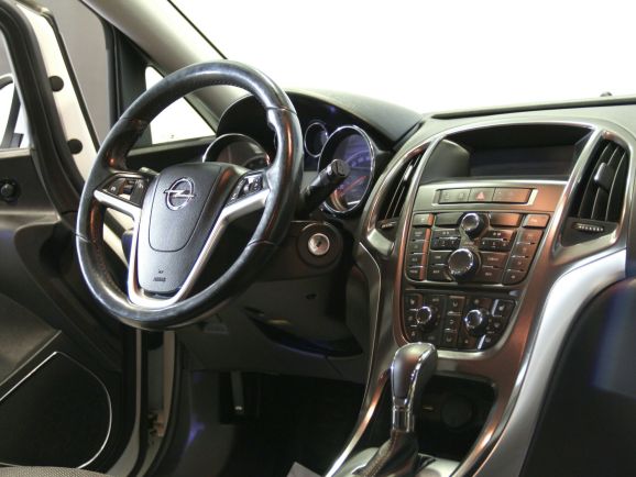 Opel Astra Enjoy, 1.4 л, АТ, 2011 фото 2