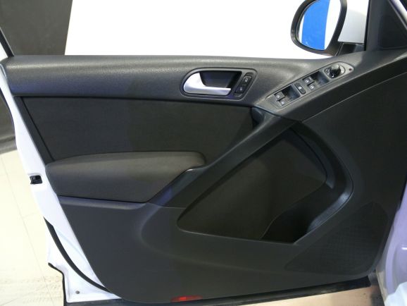 Volkswagen Tiguan Trend&Fun, 1.4 л, Робот, 2013 фото 2