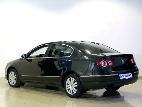 Volkswagen Passat, 1.8 л, Робот, 2010 фото 5