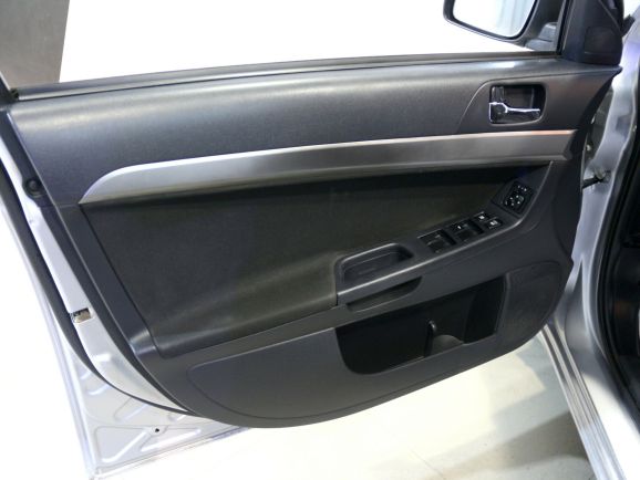 Mitsubishi Lancer, 1.8 л, Вариатор, 2009 фото 1