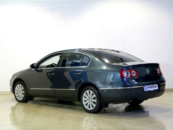 Volkswagen Passat, 1.8 л, Робот, 2009 фото 6