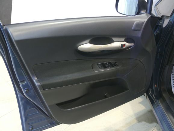 Toyota Auris, 1.6 л, Робот, 2008 фото 1