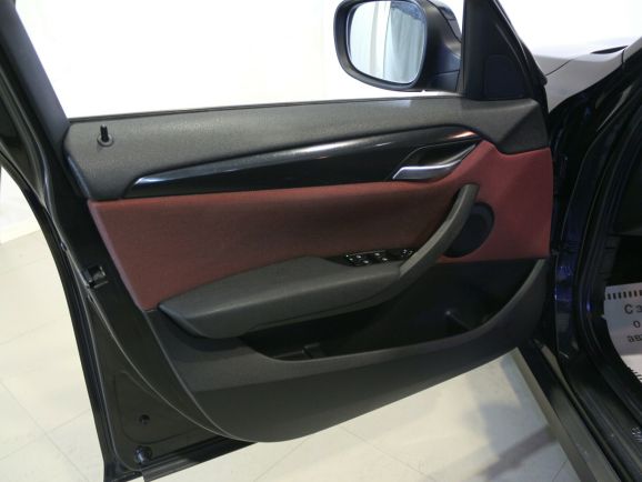 BMW X1, 2.0 л, АТ, 2012 фото 1