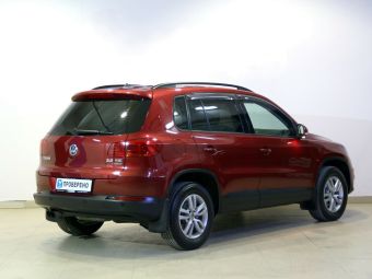 Volkswagen Tiguan, 2.0 л, АКПП, 2012 фото 5