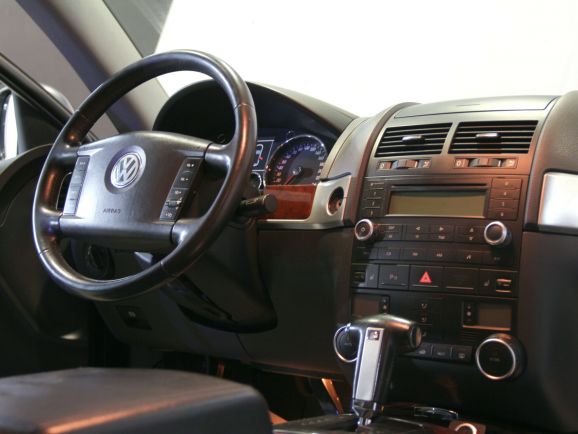 Volkswagen Touareg, 3.6 л, АТ, 2006 фото 1