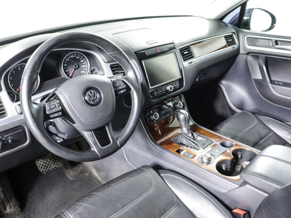 Volkswagen Touareg, 3.6 л, АТ, 2010 фото 7