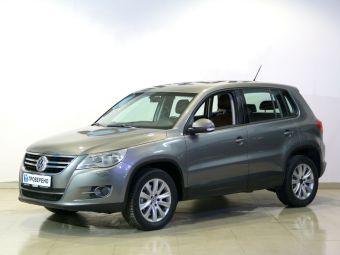 Volkswagen Tiguan Sport&Style, 2.0 л, АКПП, 2010 фото 3