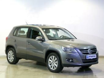 Volkswagen Tiguan Sport&Style, 2.0 л, АКПП, 2010 фото 4