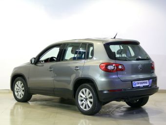 Volkswagen Tiguan Sport&Style, 2.0 л, АКПП, 2010 фото 5