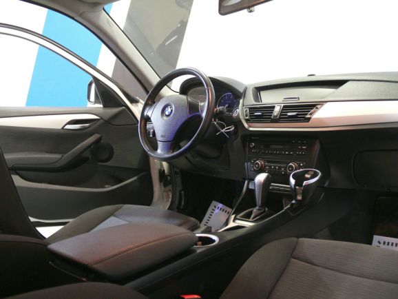 BMW X1 sDrive18i Локальная сборка, 2.0 л, АТ, 2012 фото 7