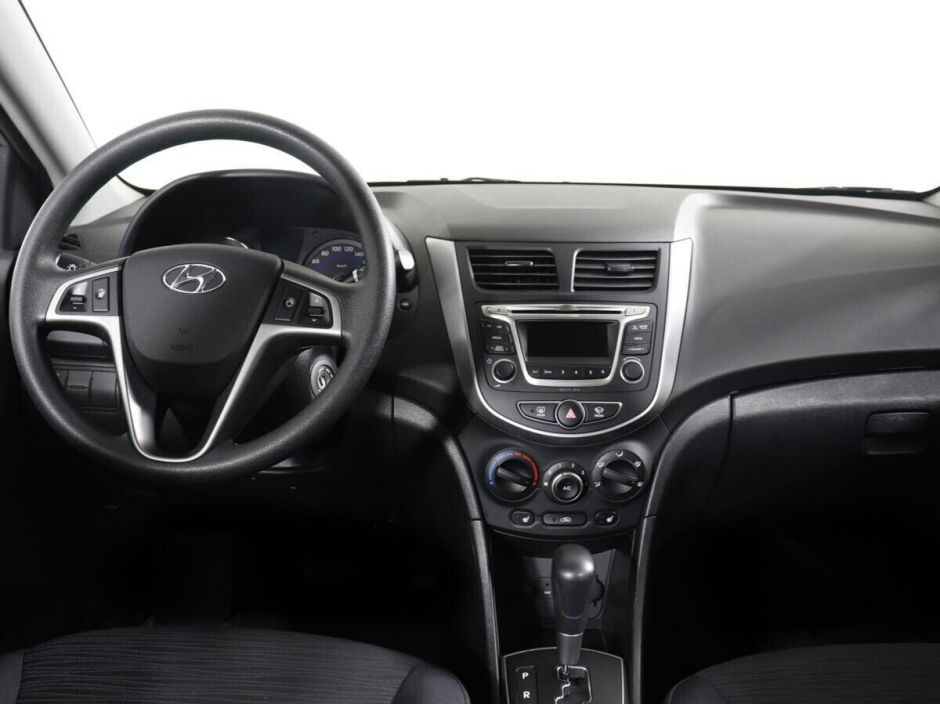 Hyundai Solaris, 1.6 л, АТ, 2015 фото 8