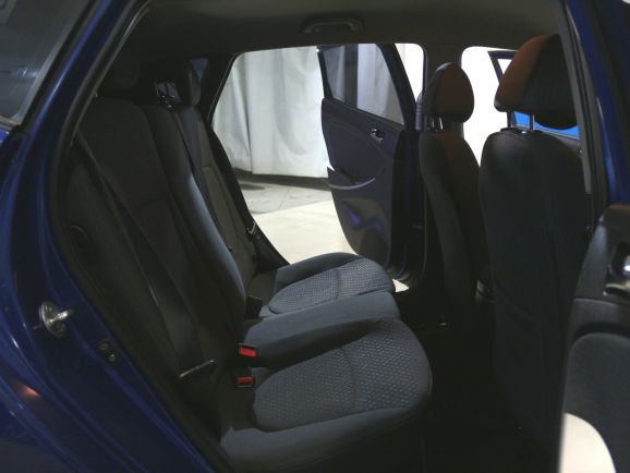 Hyundai Solaris, 1.4 л, АТ, 2013 фото 2