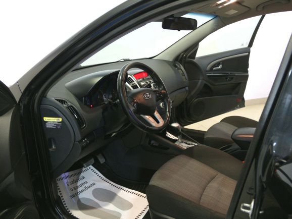 Kia Ceed Prestige, 1.6 л, АТ, 2012 фото 8