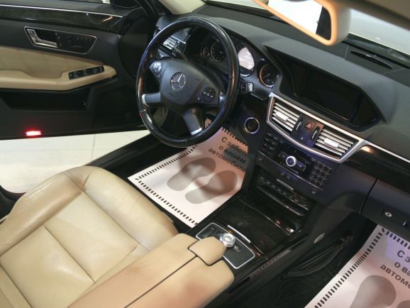 Mercedes-Benz E-Класс, 3.5 л, АТ, 2010 фото 7