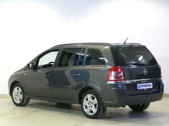 Opel Zafira, 1.8 л, Робот, 2012 фото 6