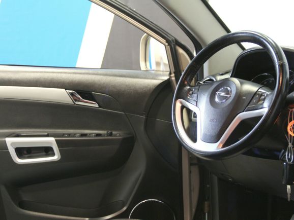 Opel Antara, 3.0 л, АТ, 2013 фото 1