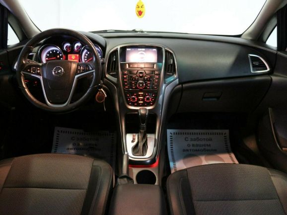 Opel Astra Cosmo, 1.6 л, АТ, 2013 фото 2