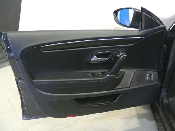 Volkswagen Passat CC Sport, 1.8 л, Робот, 2012 фото 1