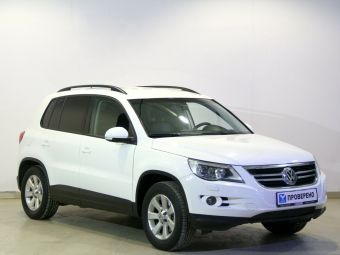 Volkswagen Tiguan Sport&Style, 2.0 л, АКПП, 2010 фото 5