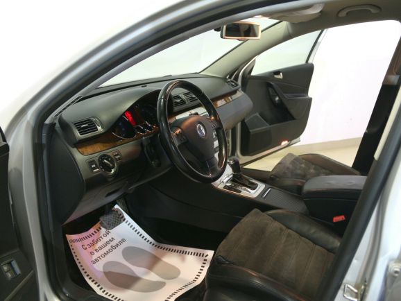 Volkswagen Passat, 1.8 л, Робот, 2008 фото 7