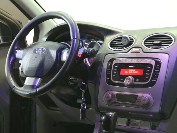 Ford Focus Ghia, 2.0 л, АТ, 2011 фото 8