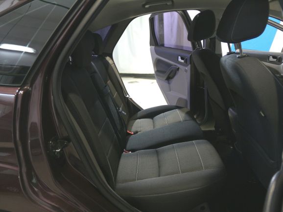 Ford Focus Ghia, 2.0 л, АТ, 2011 фото 1