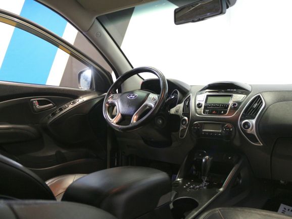 Hyundai ix35 Comfort + Navi, 2.0 л, АТ, 2011 фото 2