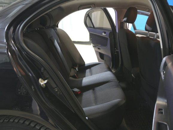 Mitsubishi Lancer, 2.0 л, Вариатор, 2010 фото 2