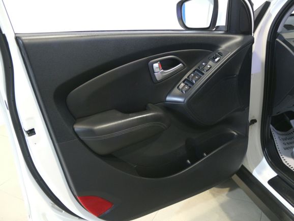 Hyundai ix35 Classic, 2.0 л, МТ, 2012 фото 1