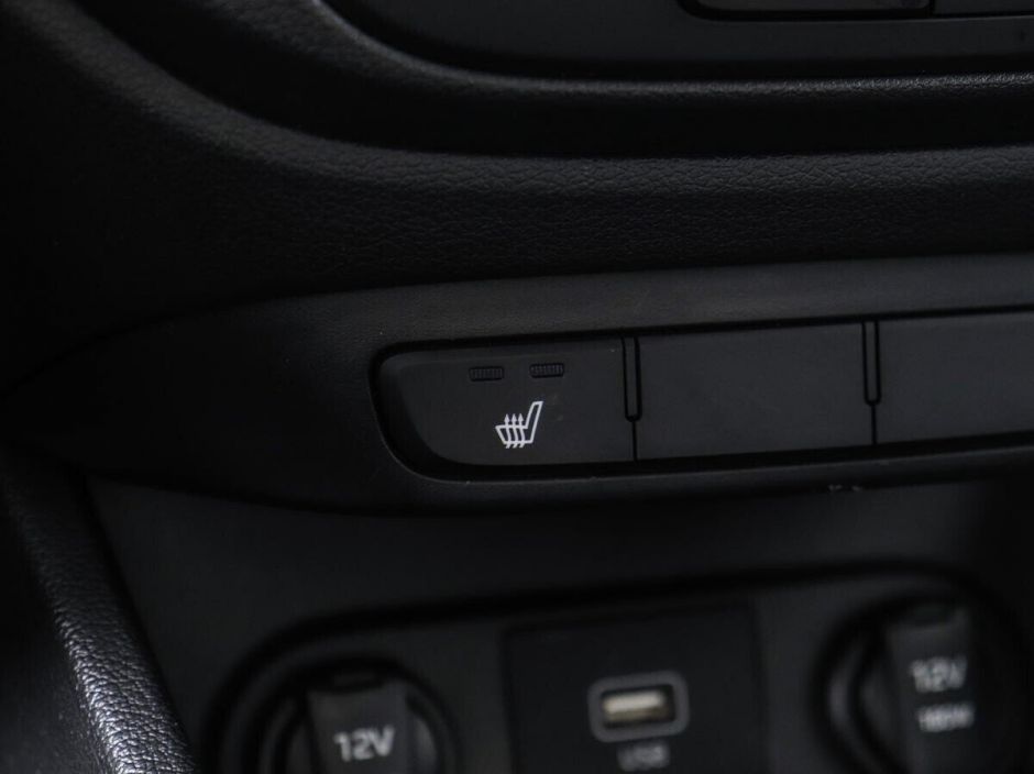 Hyundai Solaris, 1.4 л, АТ, 2019 фото 2