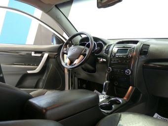 Kia Sorento Luxe, 2.4 л, АКПП, 2010 фото 8