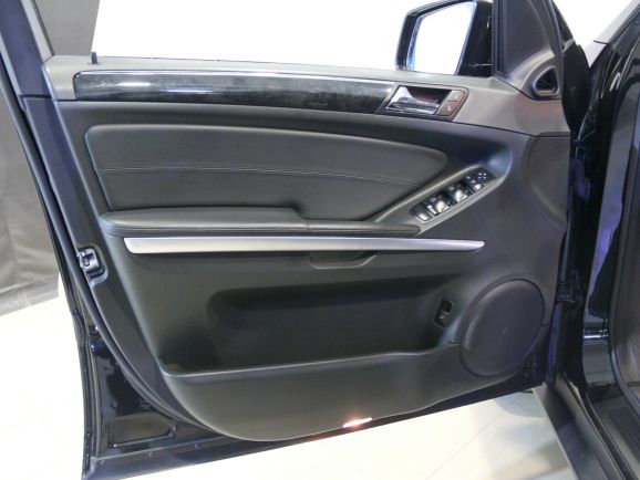 Mercedes-Benz M-Класс ML 350 4MATIC, 3.5 л, АТ, 2011 фото 9