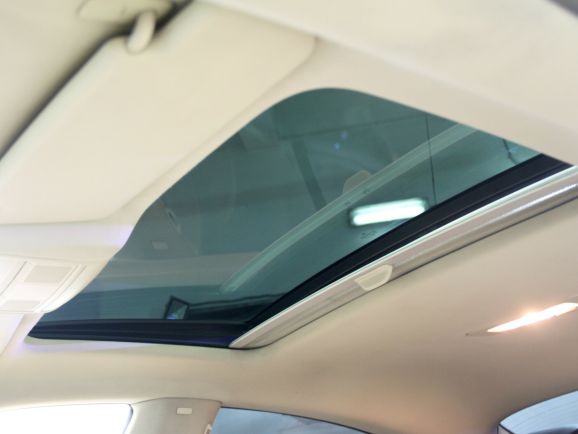 Volkswagen Passat CC Sport, 1.8 л, Робот, 2012 фото 8