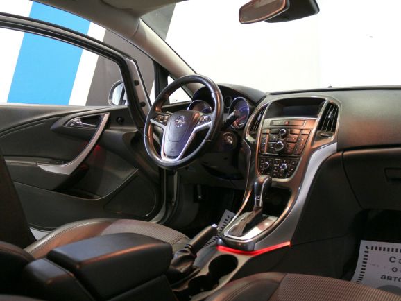 Opel Astra Cosmo, 1.6 л, АТ, 2012 фото 7